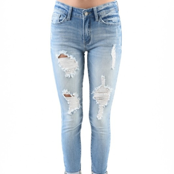 NWT Light Wash Distressed Denim - Picture 6 of 6